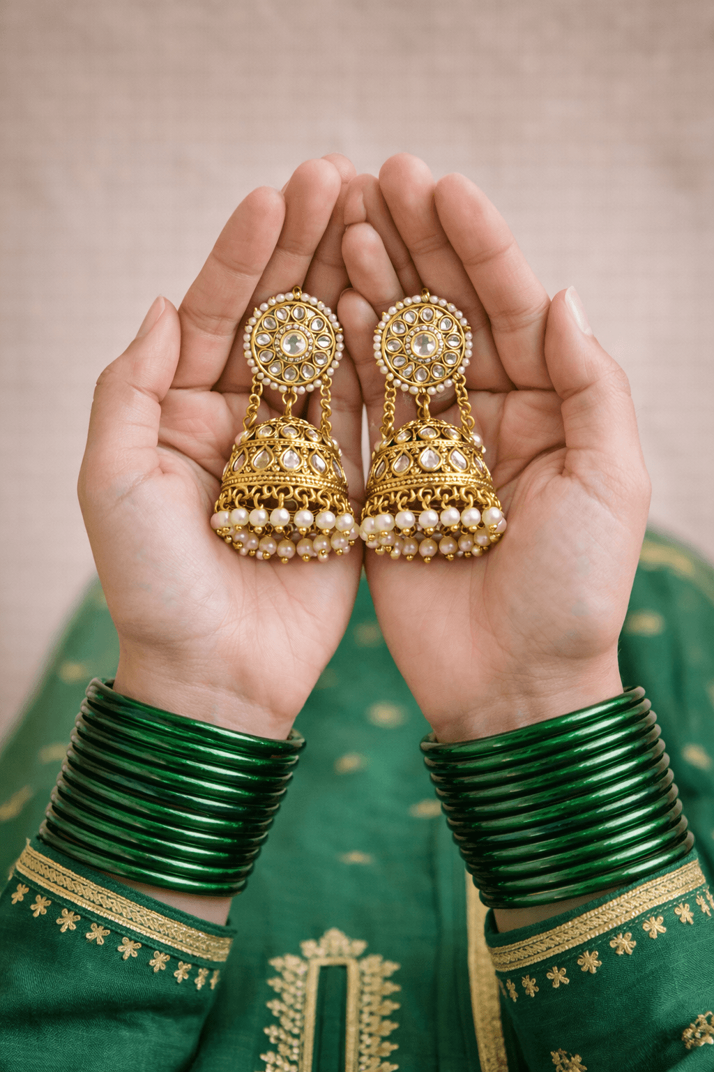 Kundan Jhumka Earrings Detail